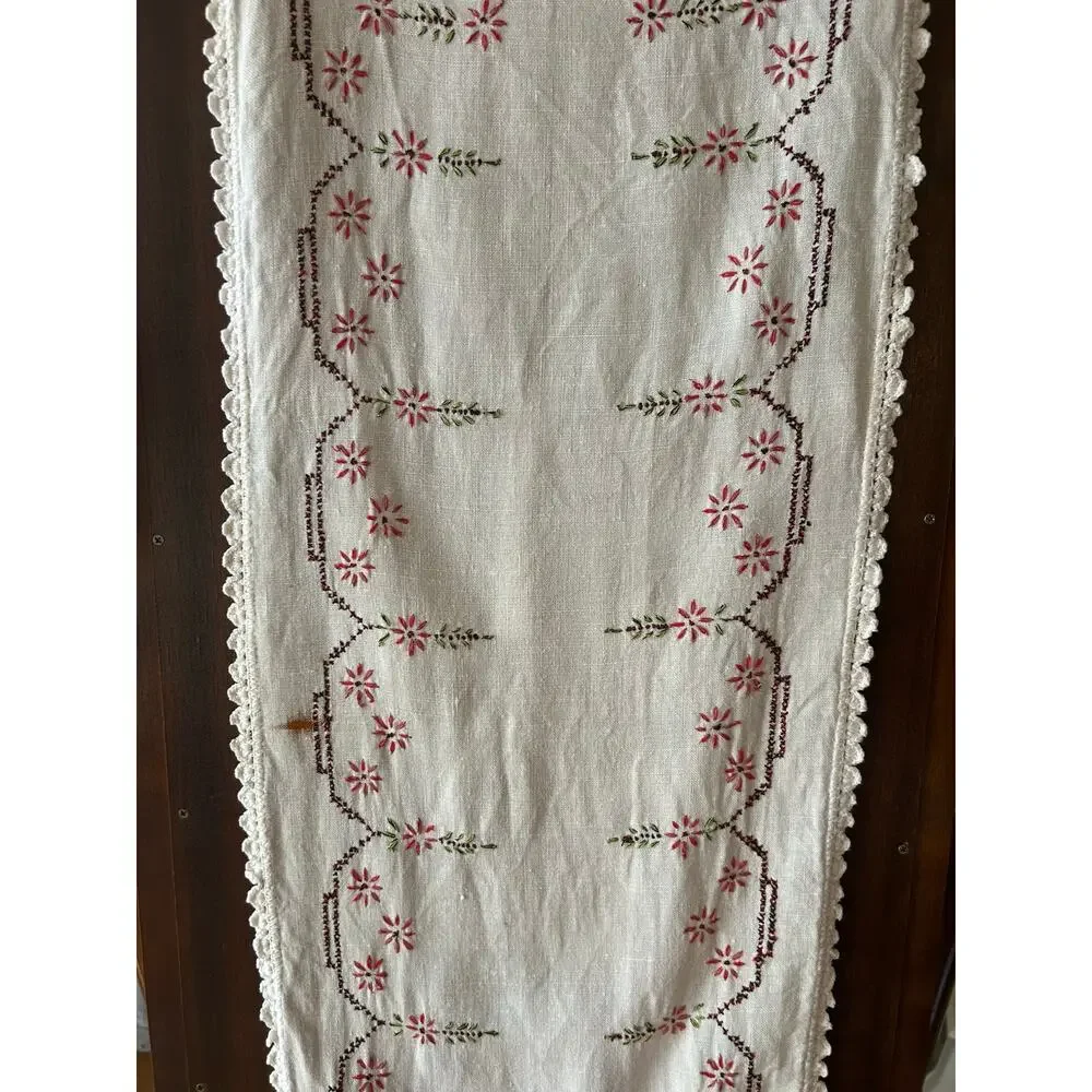 Vintage floral embroidered table runner MCM